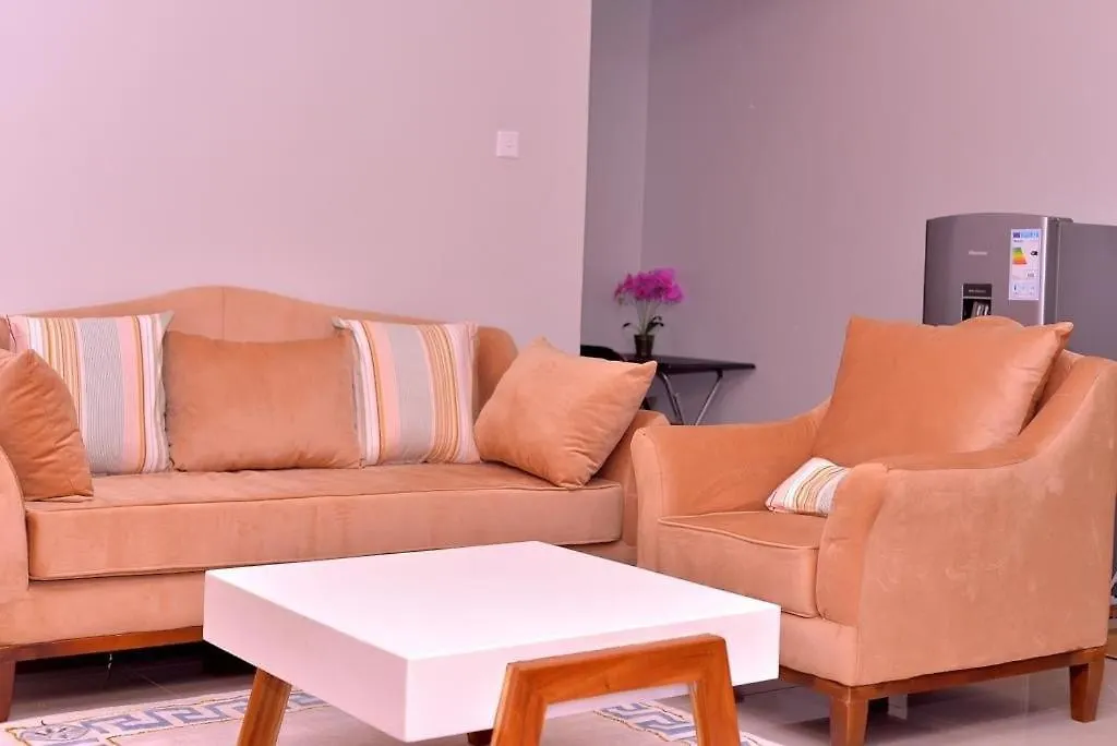 Thrive Cozy Apartments Καμπάλα